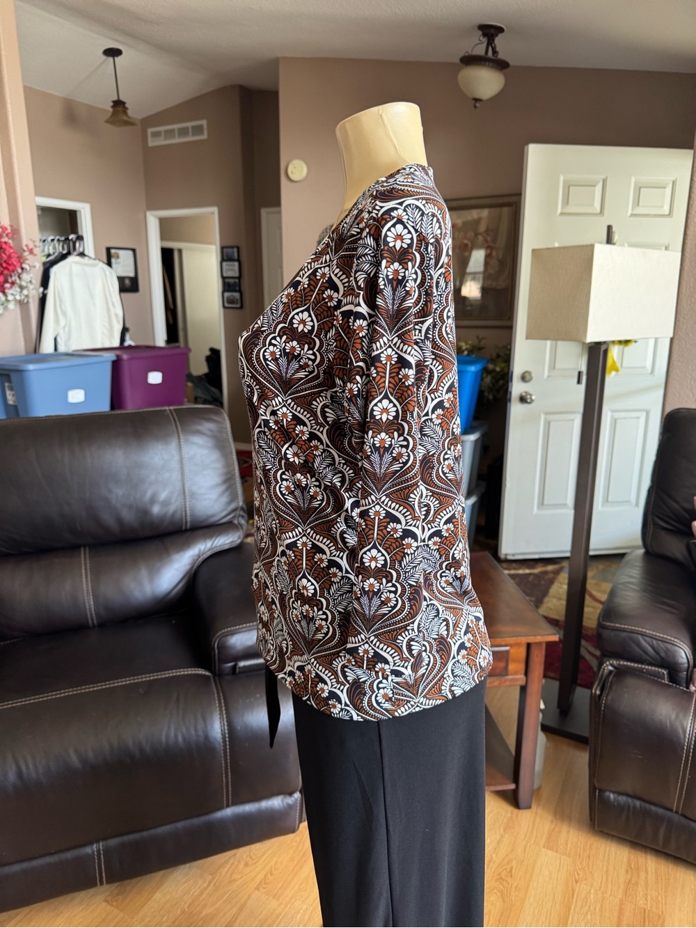 The Limited brown, black & white floral print 3/4 sleeves knit blouse-L - Picture 3 of 10